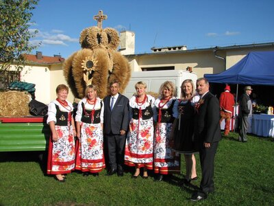 Krzyżowa Dolina: Korowód i biesiada dożynkowa